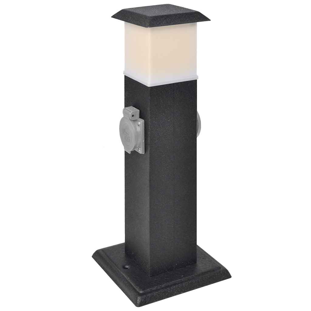 Pelare med utomhusuttag och lampa