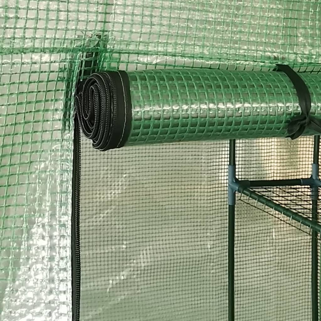 Växthus med hyllor